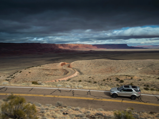 Land Rover Discovery фото