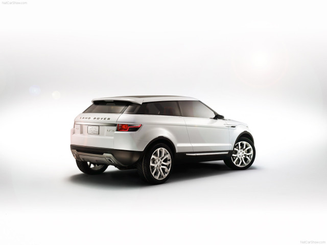 Land Rover LRX фото