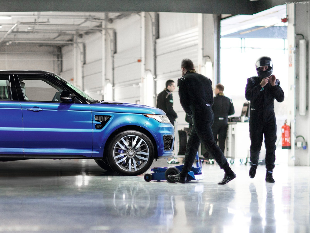 Land Rover Range Rover Sport SVR фото 132184