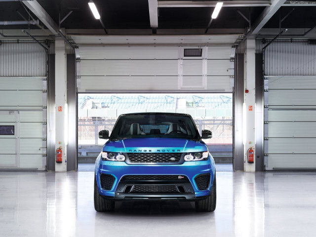 Land Rover Range Rover Sport SVR фото