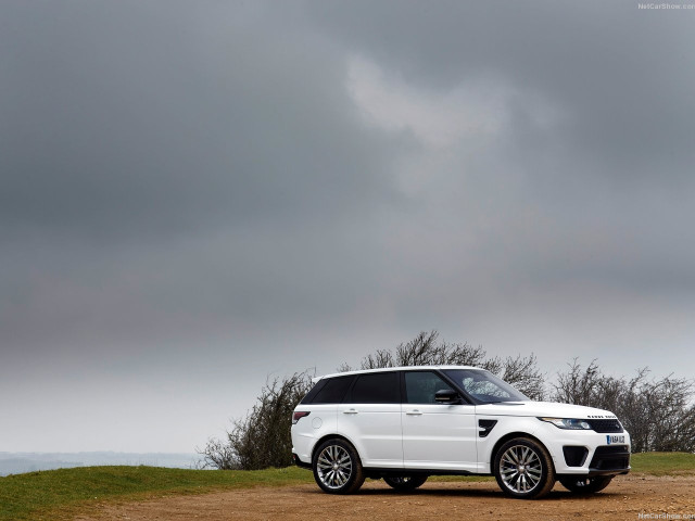 Land Rover Range Rover Sport SVR фото