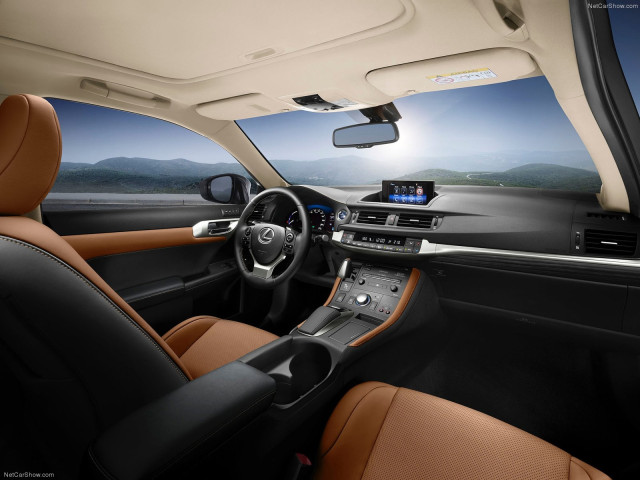 Lexus CT 200h фото