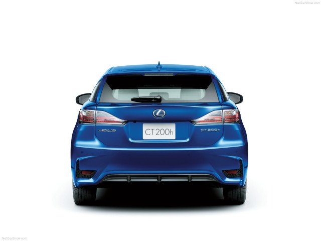Lexus CT 200h фото