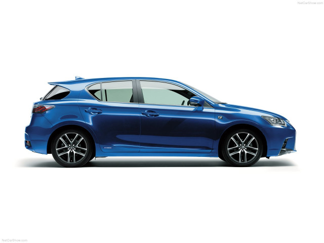 Lexus CT 200h фото