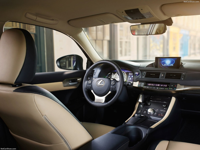 Lexus CT 200h фото