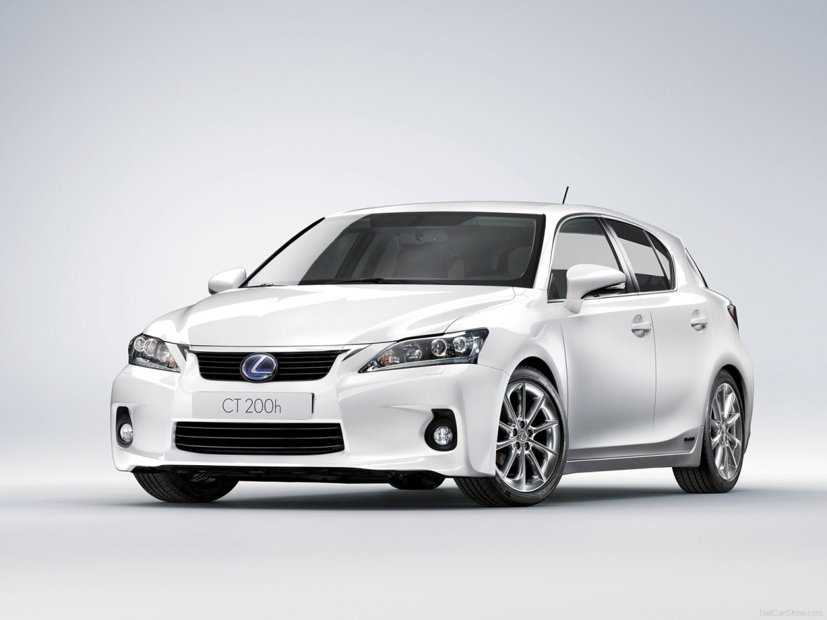 Lexus CT 200h фото 75052