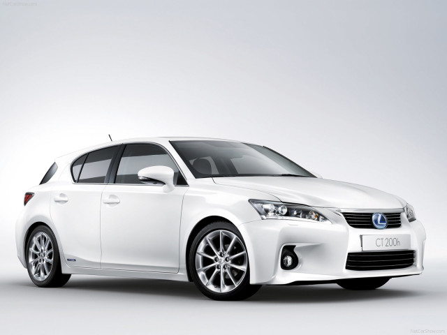 Lexus CT 200h фото