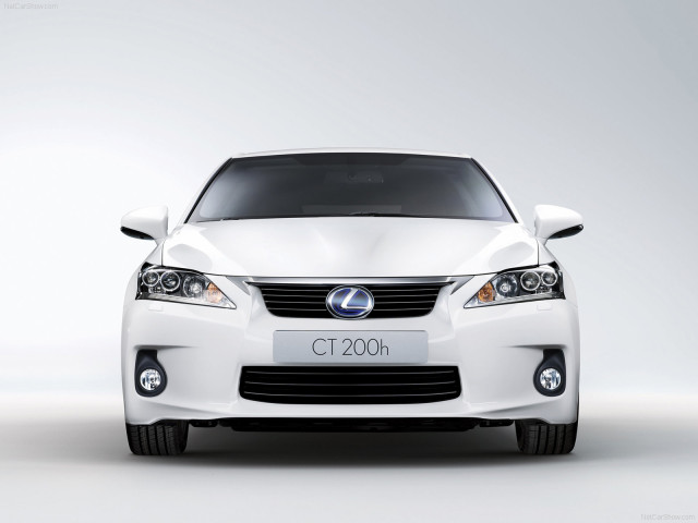 Lexus CT 200h фото