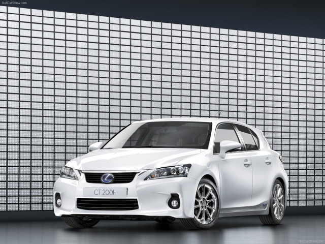 Lexus CT 200h фото