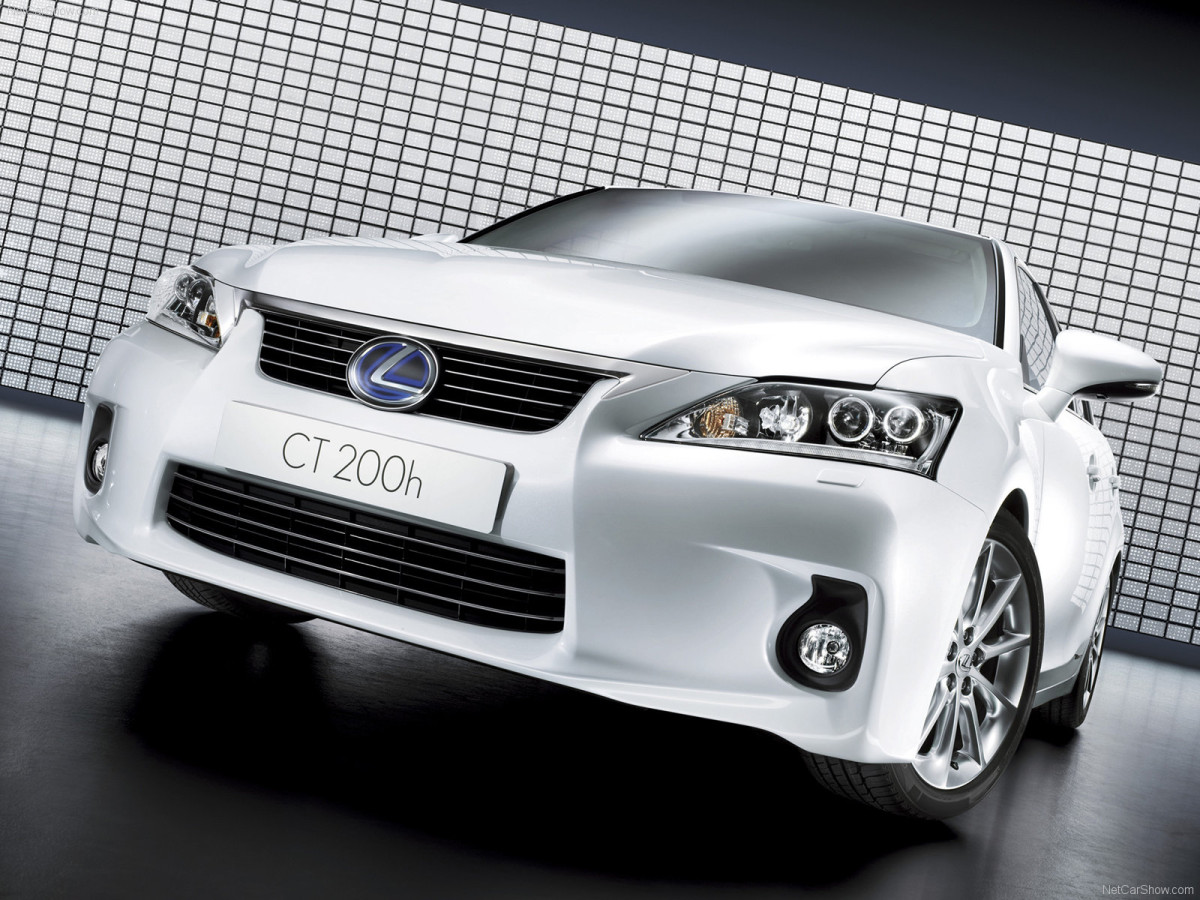 Lexus CT 200h фото 78416