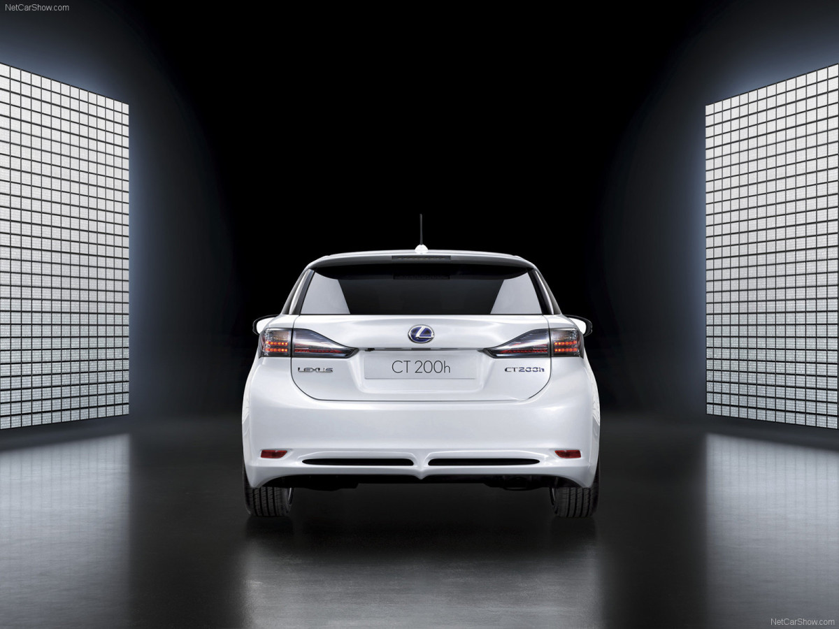 Lexus CT 200h фото 78422