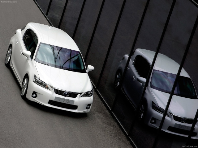 Lexus CT 200h фото