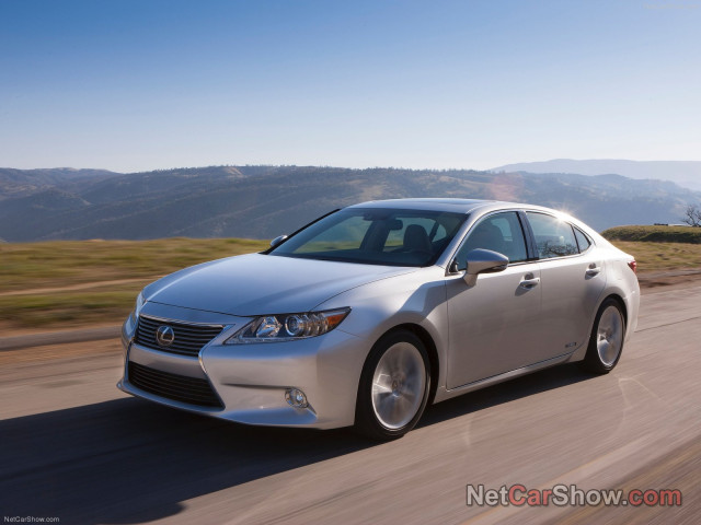 Lexus ES 300h фото
