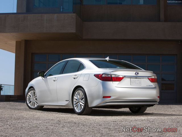Lexus ES 300h фото