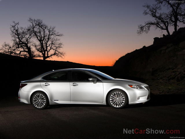 Lexus ES 300h фото