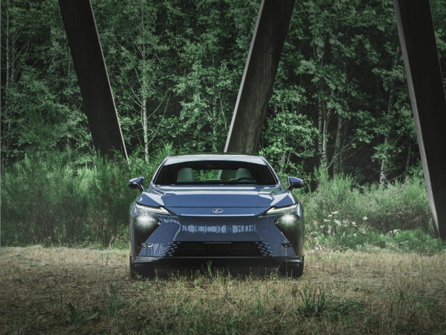 Lexus ES фото