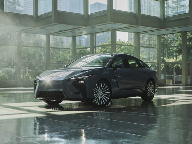 Lexus ES фото