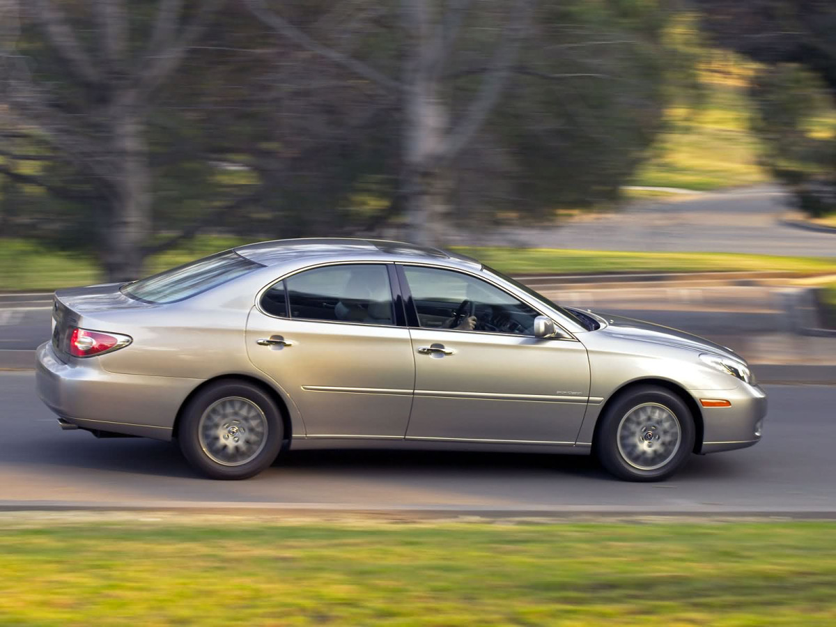 Lexus ES фото 7952