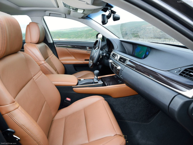 Lexus GS 300h фото