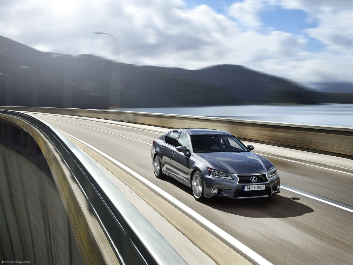 Lexus GS 300h фото 112159