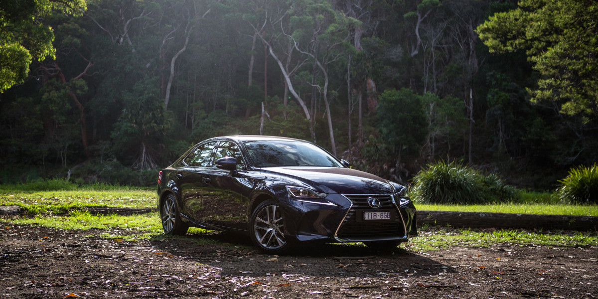 Lexus IS 200 фото 180183