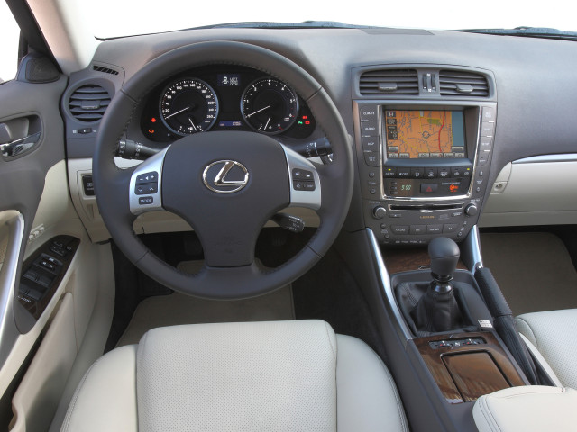 Lexus IS 200 фото