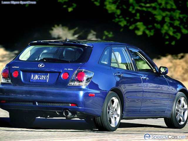 Lexus IS 300 фото