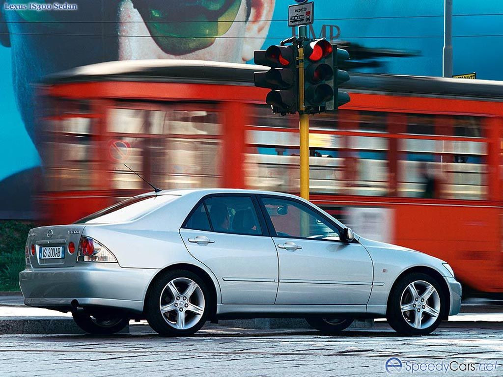 Lexus IS 300 фото 2945