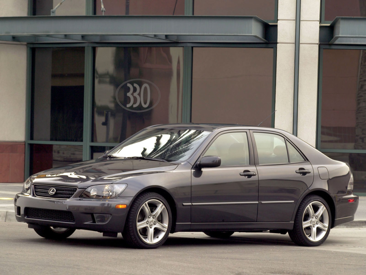 Lexus IS 300 фото 8896