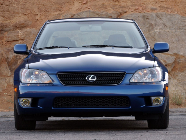 Lexus IS 300 фото