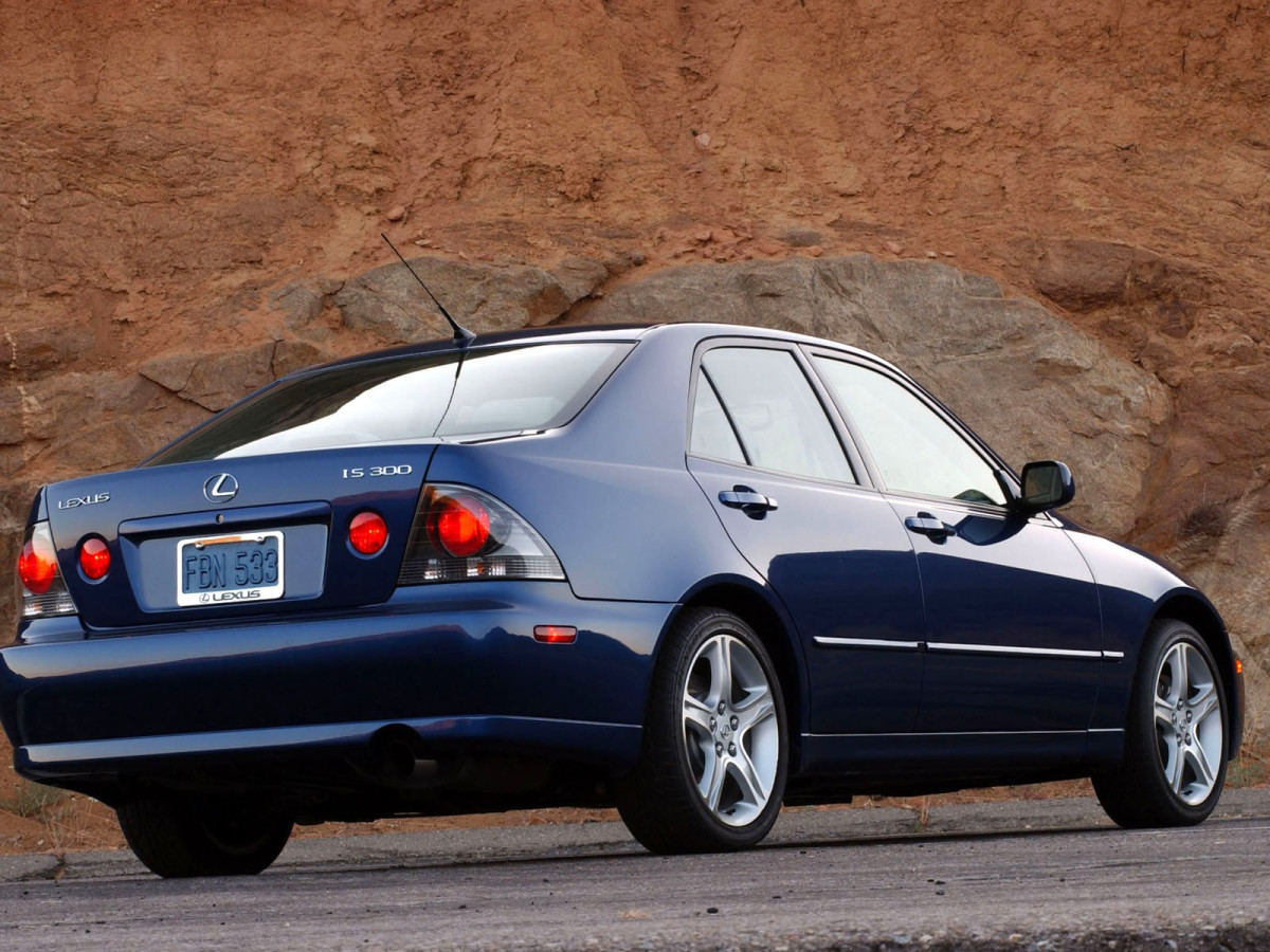 Lexus IS 300 фото 8912