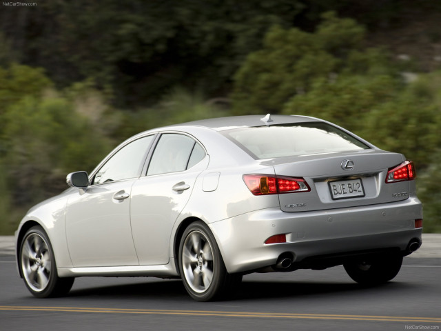 Lexus IS 350 фото