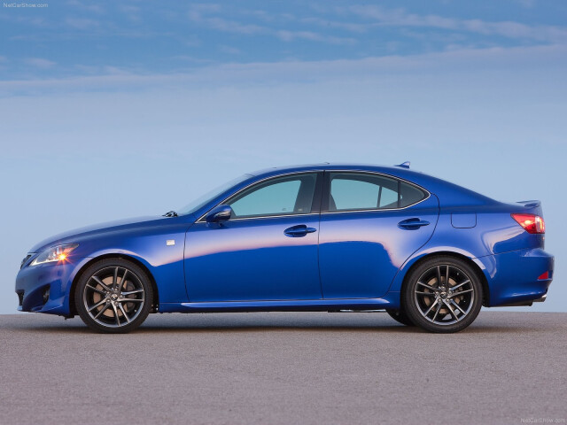 Lexus IS фото