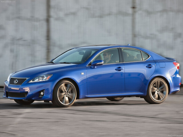 Lexus IS фото