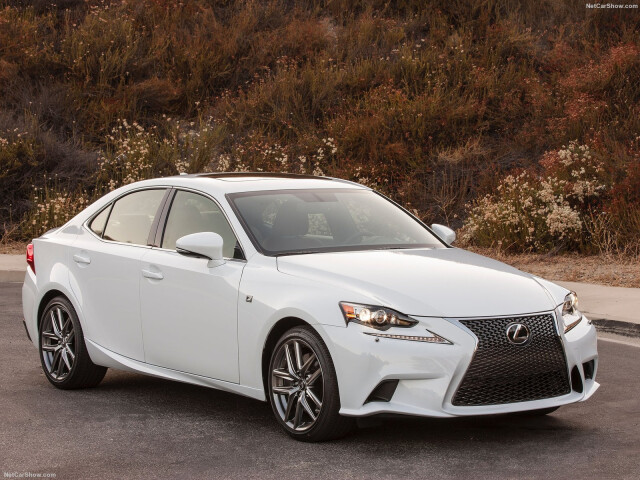 Lexus IS фото