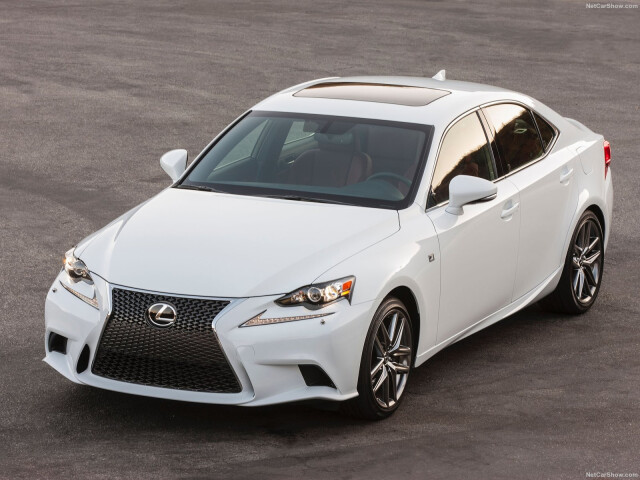 Lexus IS фото