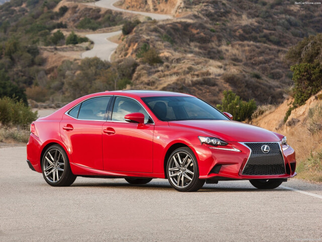 Lexus IS фото
