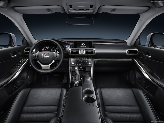 Lexus IS фото