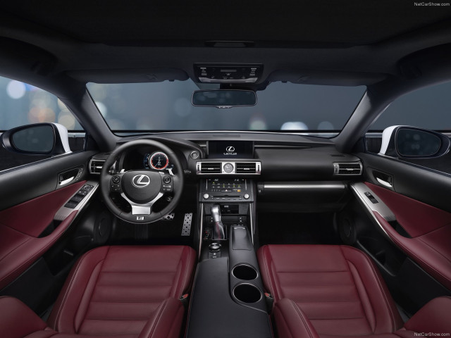 Lexus IS фото