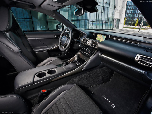 Lexus IS фото