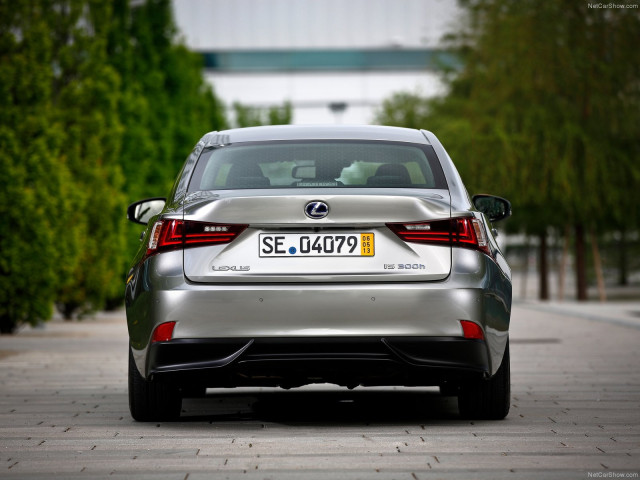 Lexus IS фото