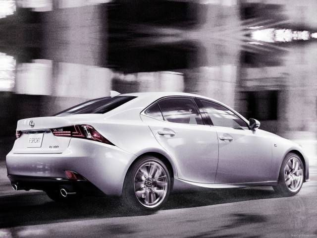 Lexus IS фото