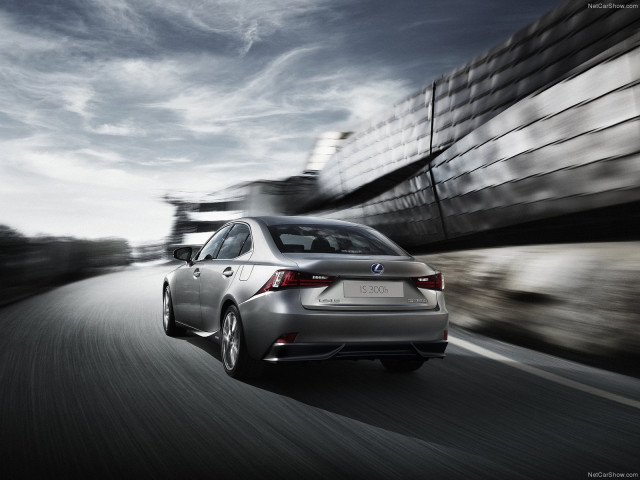 Lexus IS фото