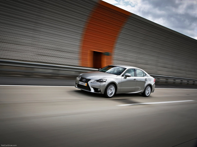 Lexus IS фото