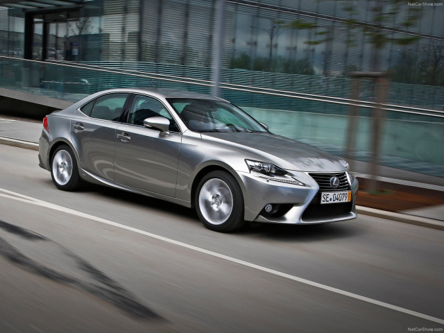 Lexus IS фото
