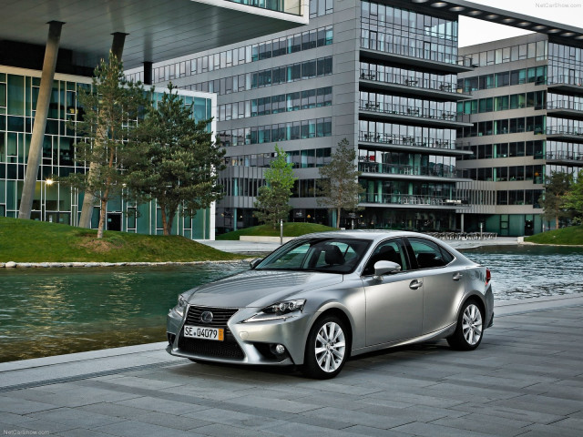 Lexus IS фото