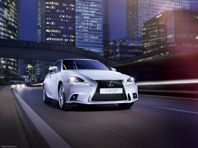 Lexus IS фото