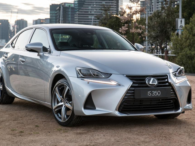 Lexus IS фото
