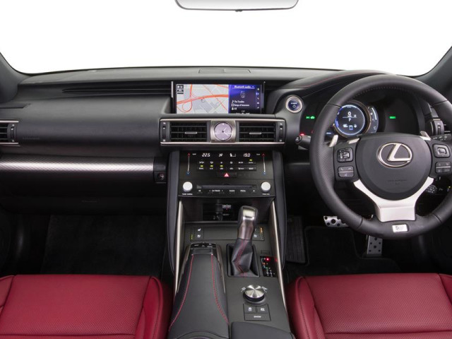Lexus IS фото