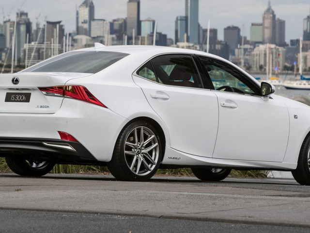 Lexus IS фото